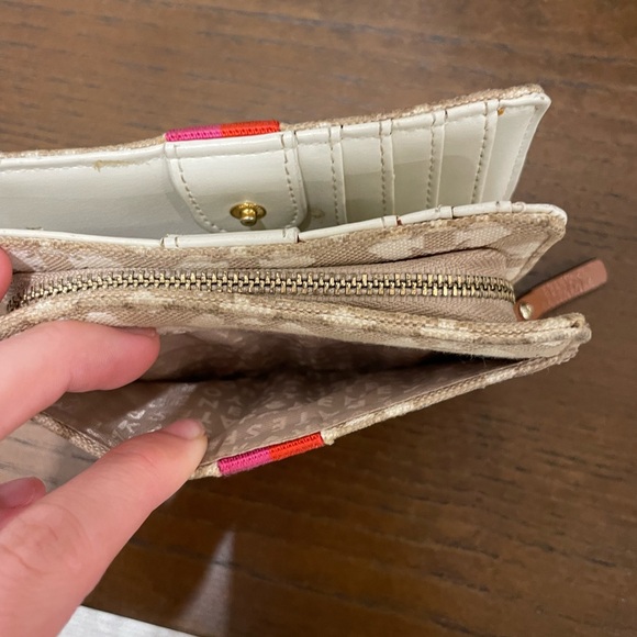 Kate Spade Wallet - Picture 3 of 7